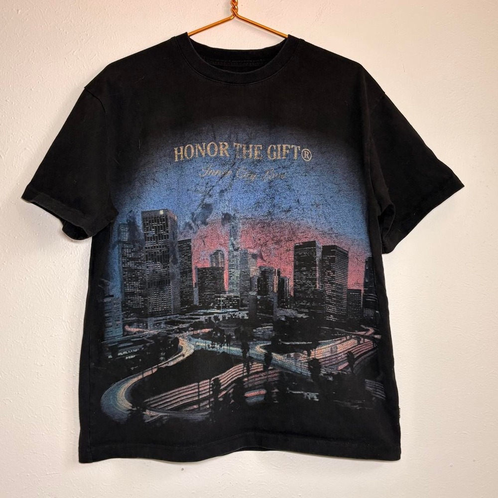 Honor The Gift Men's Boxy Baggy Cropped T-shirt City View Size M
